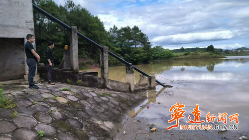 宁远县保安镇:筑牢汛期安全线_副本500.jpg 宁远县保安镇:筑牢汛期安全线_副本500.jpg
