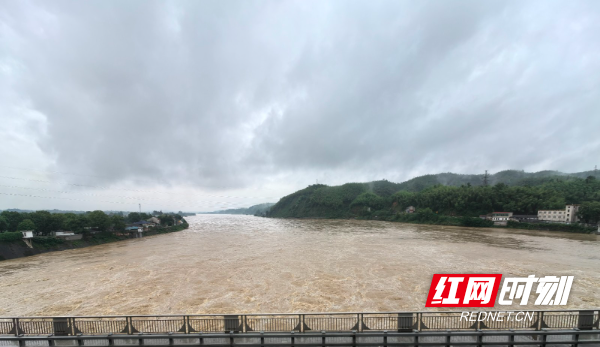5月19日，马迹塘电站在调蓄洪水.jpg