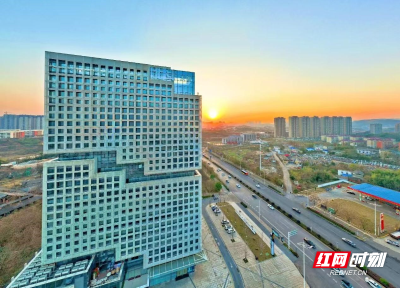 图片3.jpg 图片3.jpg