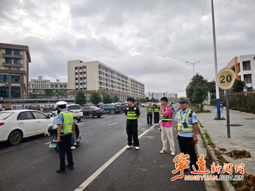 宁远县东溪街道:开展道路交通安全执法行动_副本500.jpg 宁远县东溪街道:开展道路交通安全执法行动_副本500.jpg