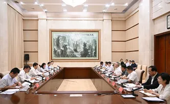 沈晓明与阿东一行会谈