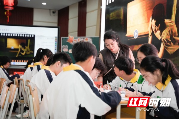 图片 1.jpg 图片 1.jpg
