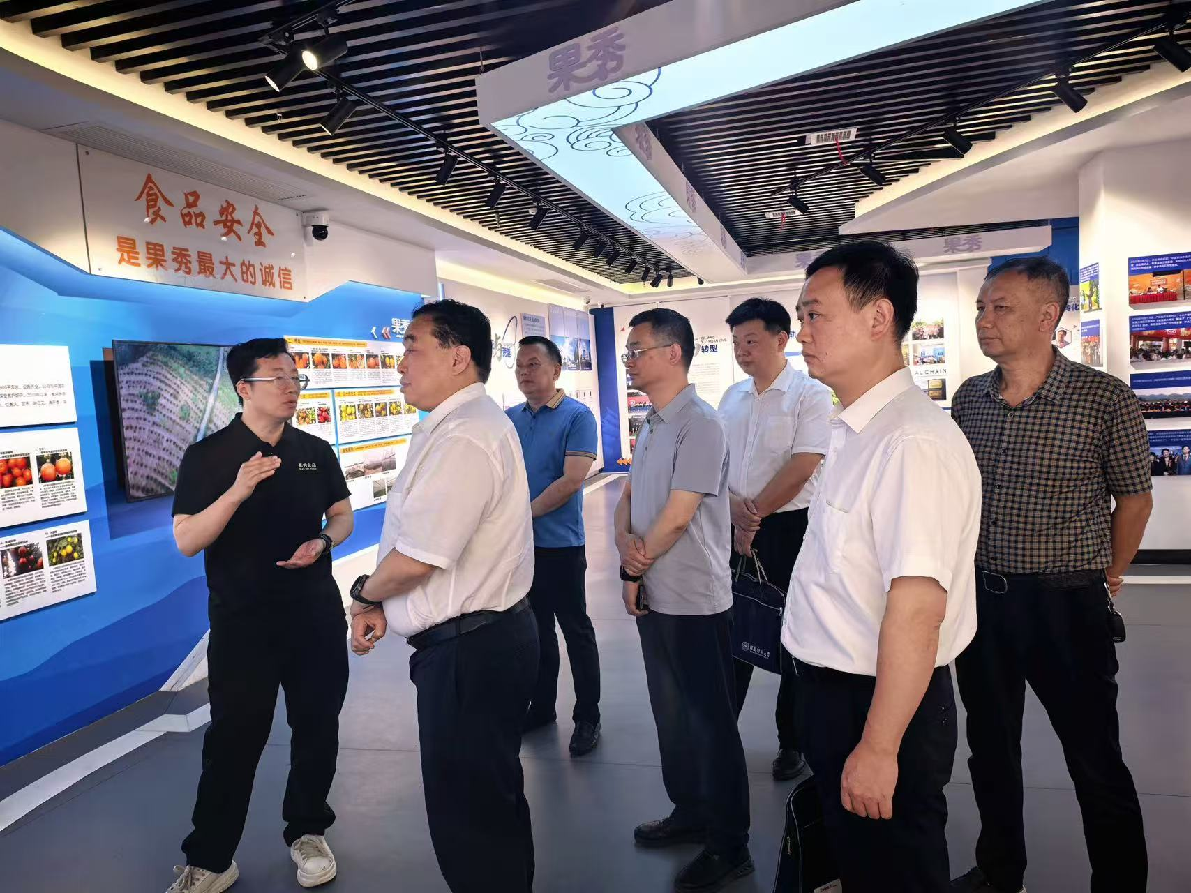 省侨联党组书记、主席吴晖一行赴永州调研