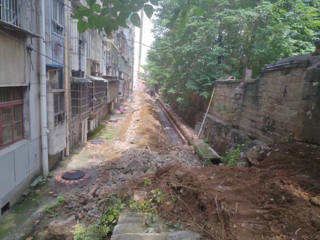 7 43栋后坪----改造前.jpg