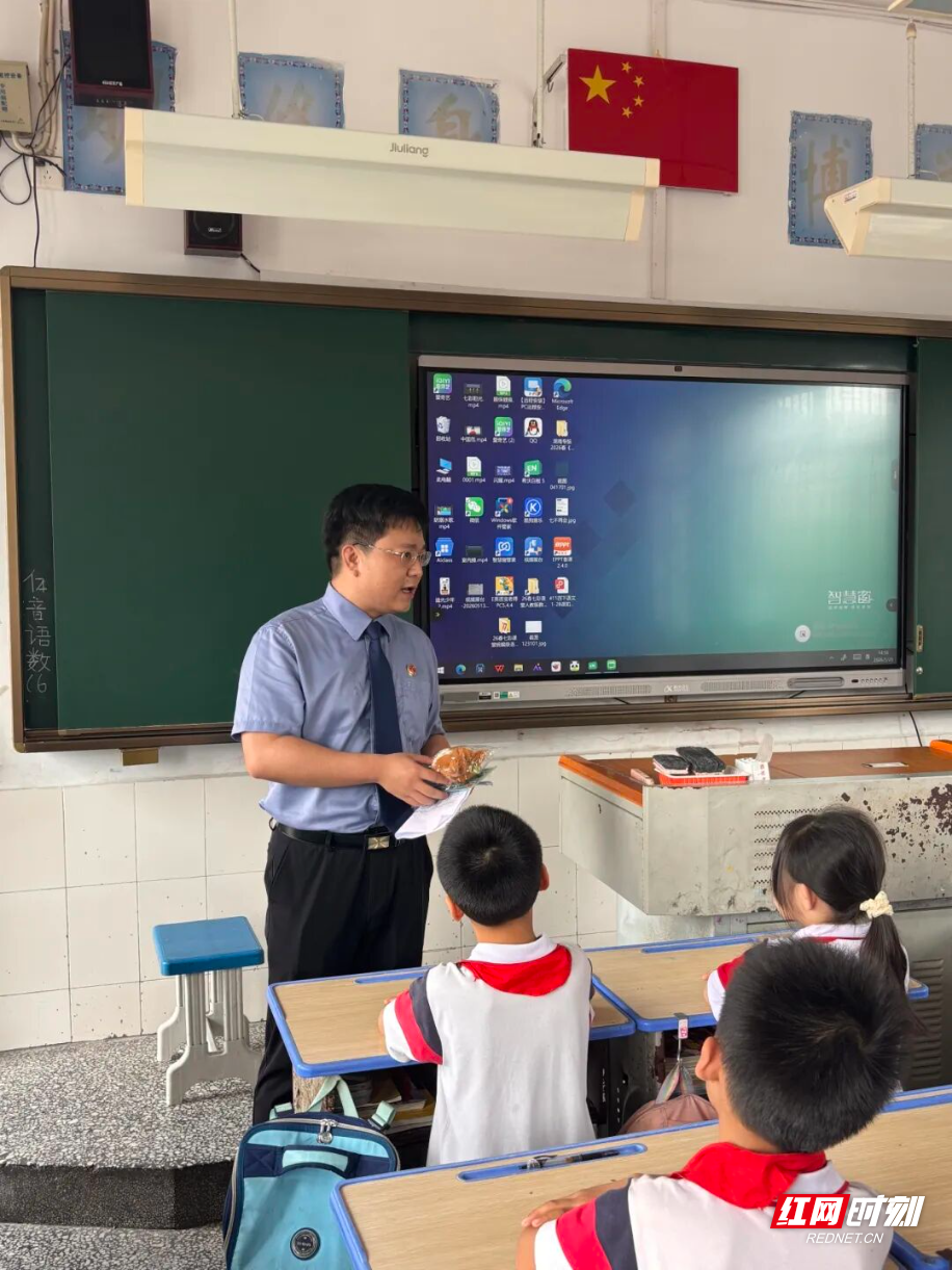 8a28b5c8f36df39dc6bbd4d60470a947.jpg 8a28b5c8f36df39dc6bbd4d60470a947.jpg