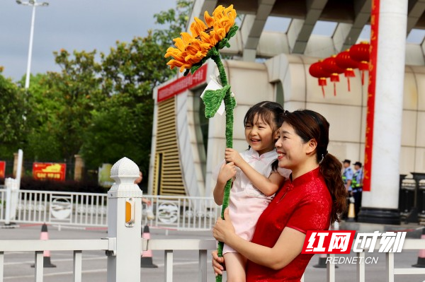 2219EF6348E5FCDCDA3CA5DC1763F917_副本.jpg 2219EF6348E5FCDCDA3CA5DC1763F917_副本.jpg
