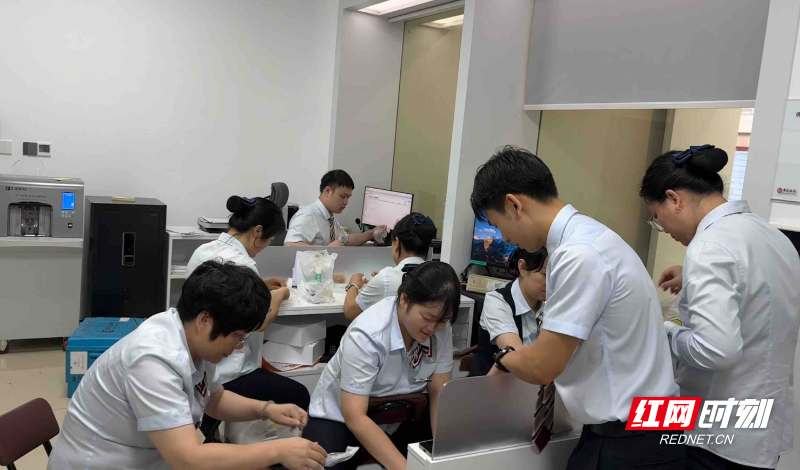图片4.png 图片4.png