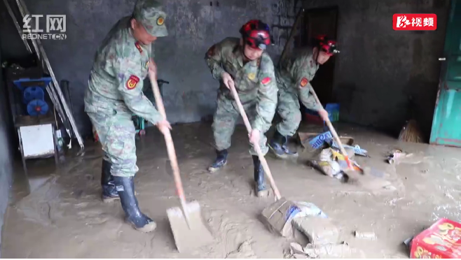 湘西吉首：民兵出动清淤排险