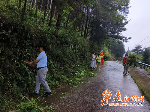 宁远县九疑瑶族乡:党员红”擦亮乡村“高颜值_副本500.jpg 宁远县九疑瑶族乡:党员红”擦亮乡村“高颜值_副本500.jpg