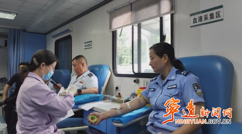 宁远:无偿献血显担当 点滴热血传大爱2_副本500.jpg 宁远:无偿献血显担当 点滴热血传大爱2_副本500.jpg