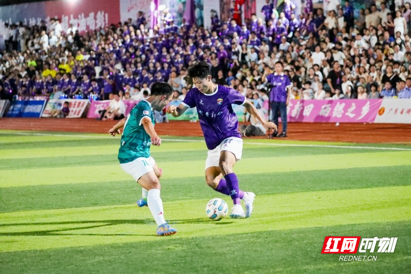 湖南新田:“永超”足球联赛1/4决赛 南有新田队主场3比2战胜德武东安队挺进半决赛03.jpg