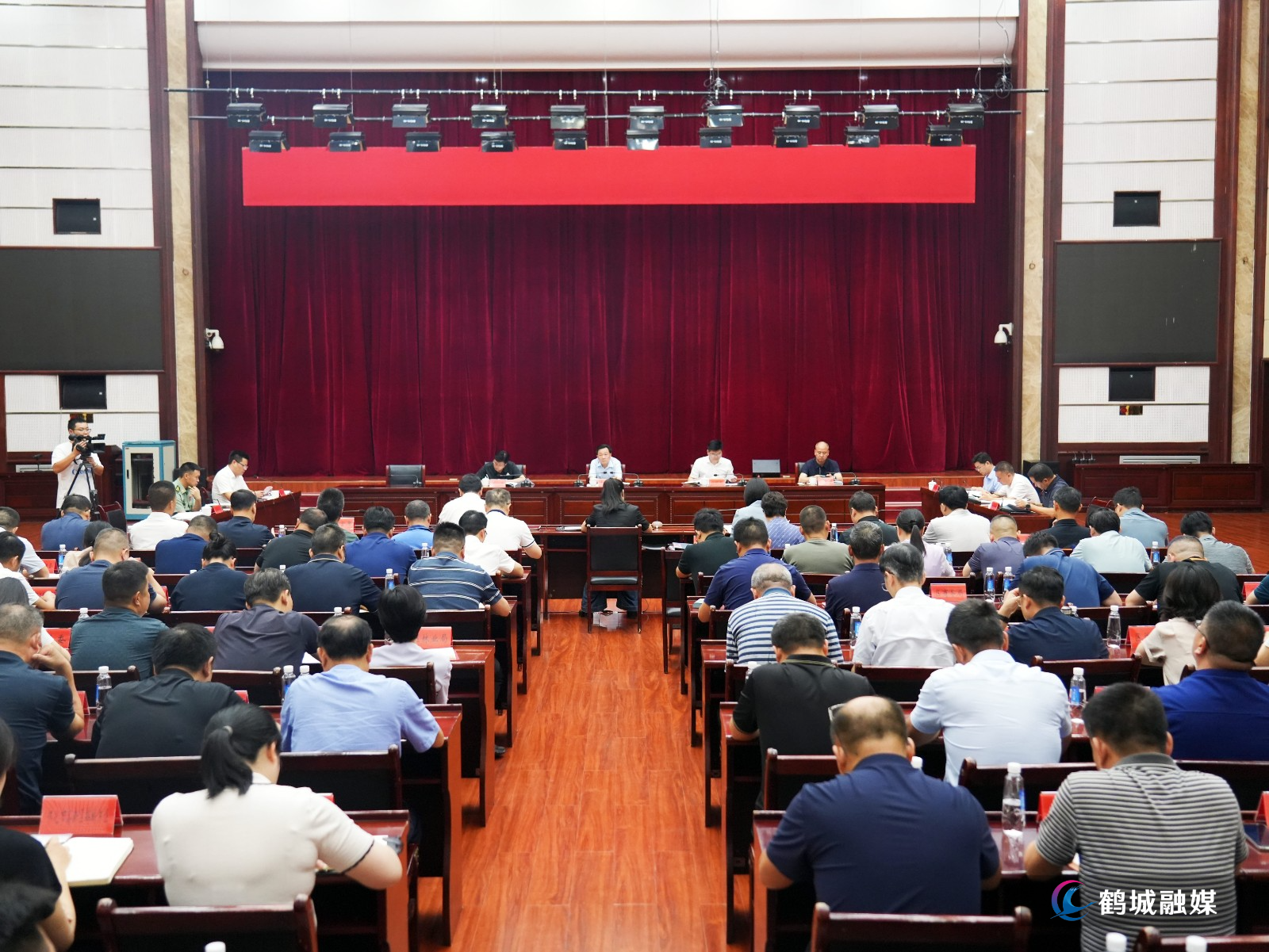 区应安委会2026 年第二次全会召开_副本.jpg 区应安委会2026 年第二次全会召开_副本.jpg