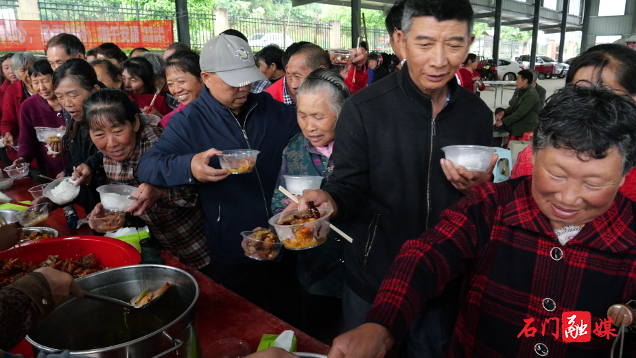 粽香伴防汛!石门壶瓶山镇防汛安民双线并行护平安4.png 粽香伴防汛!石门壶瓶山镇防汛安民双线并行护平安4.png