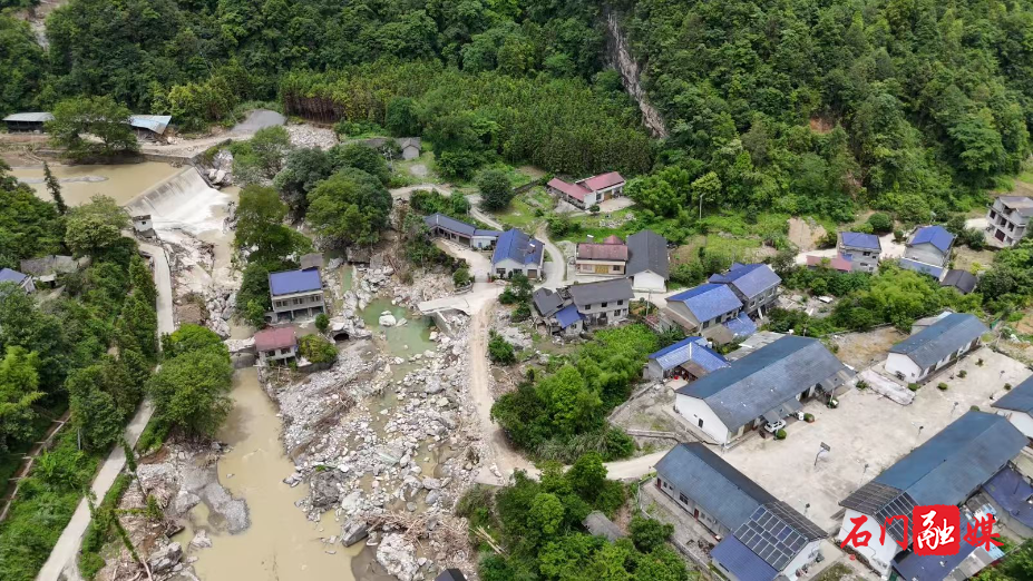 粽香伴防汛!石门壶瓶山镇防汛安民双线并行护平安5.jpg 粽香伴防汛!石门壶瓶山镇防汛安民双线并行护平安5.jpg