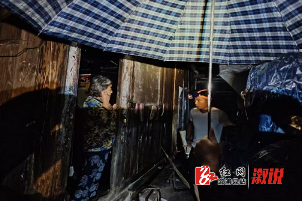 敲门行动.jpg 敲门行动.jpg