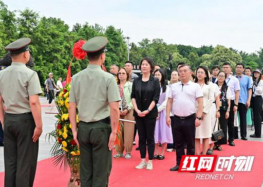 双语｜红色基因与“老字号”在湘潭同频共振