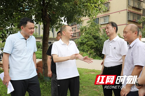 7.4周末生态环境会诊日 魏春生现场调度幸福河污水溢流问题整改工作.jpg 7.4周末生态环境会诊日 魏春生现场调度幸福河污水溢流问题整改工作.jpg