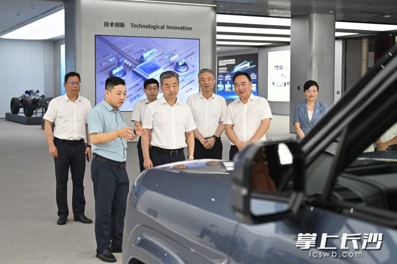 陈竞走访调研长沙比亚迪。 陈竞走访调研长沙比亚迪。