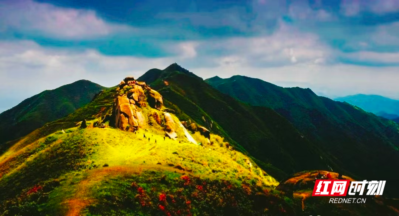 扶苍山:三山大梦补穹苍,一石千年慰人间-华闻时空