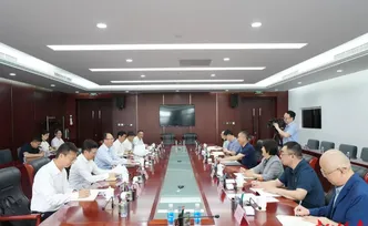 省政府与部分部委在京举行工作会谈