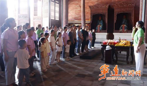 华德读书荟亲子研学走进宁远文庙_副本500.png 华德读书荟亲子研学走进宁远文庙_副本500.png