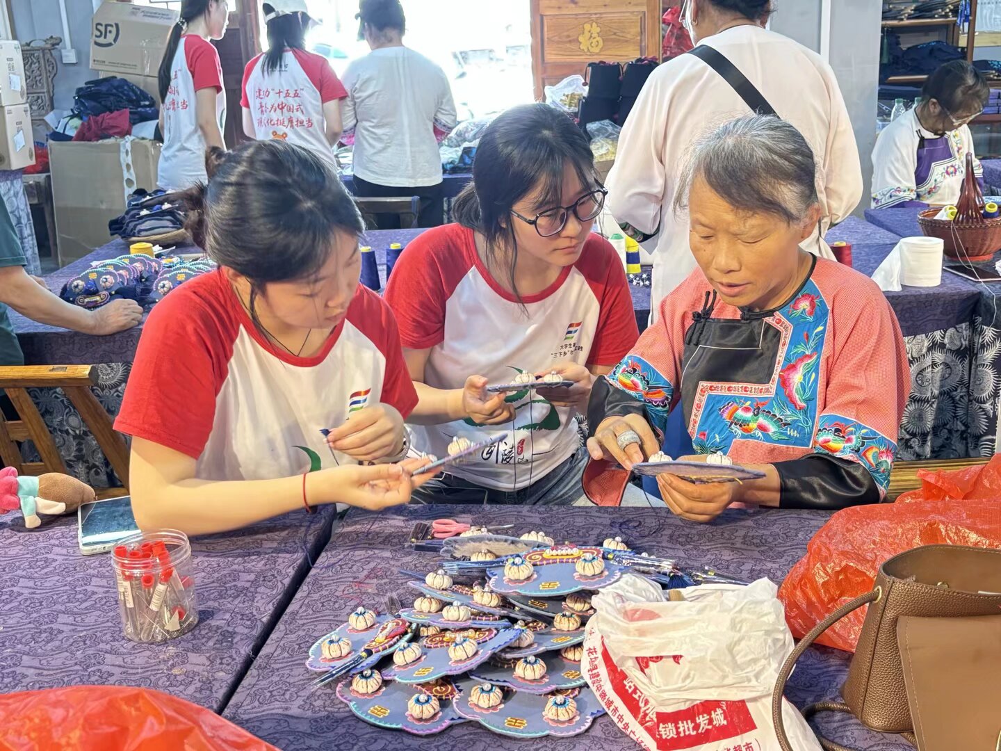 青春“三下乡”丨跨代际初心对话，赴乡土青春实践 