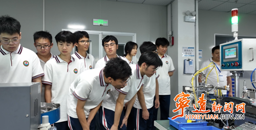 宁远:研学探秘锂电智造 产教融合点亮科创未来2_副本500.png 宁远:研学探秘锂电智造 产教融合点亮科创未来2_副本500.png