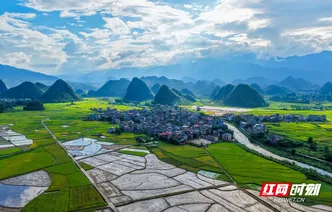 湖南道县：霞染田园入画来（组图）