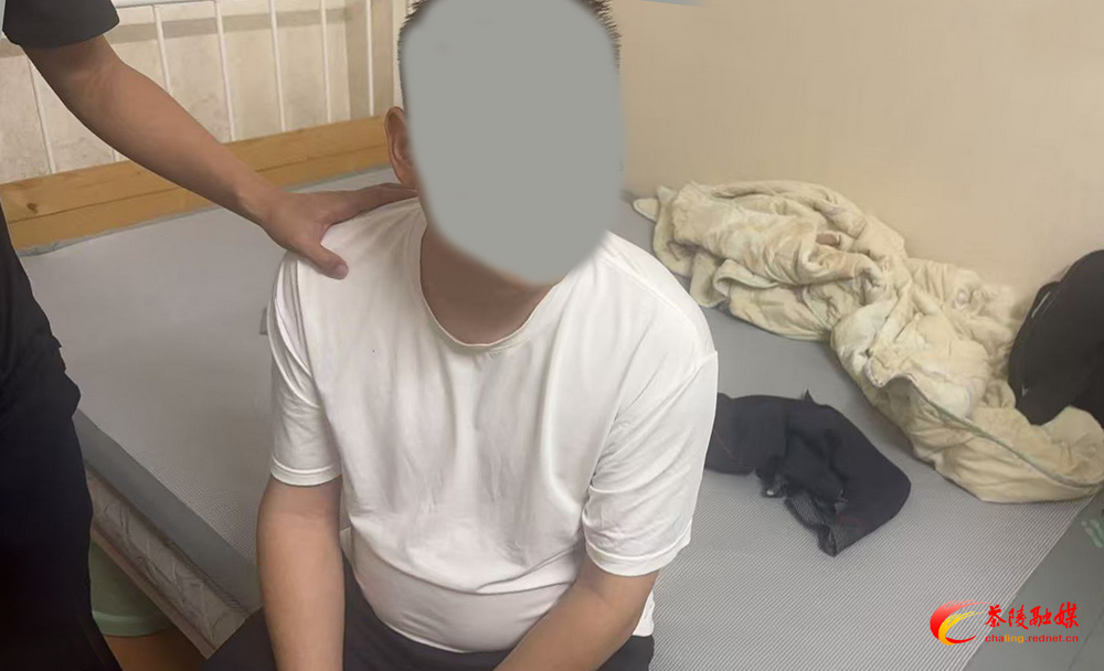 打码照片 (2).png 打码照片 (2).png