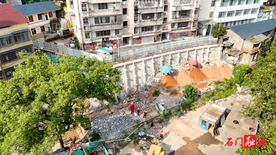 棚改配套惠民生 老旧小区展新颜1.png