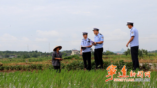 【安全生产大排查大整治】宁远县禾亭镇:开展夏季道路交通安全工作_副本500.jpg 【安全生产大排查大整治】宁远县禾亭镇:开展夏季道路交通安全工作_副本500.jpg