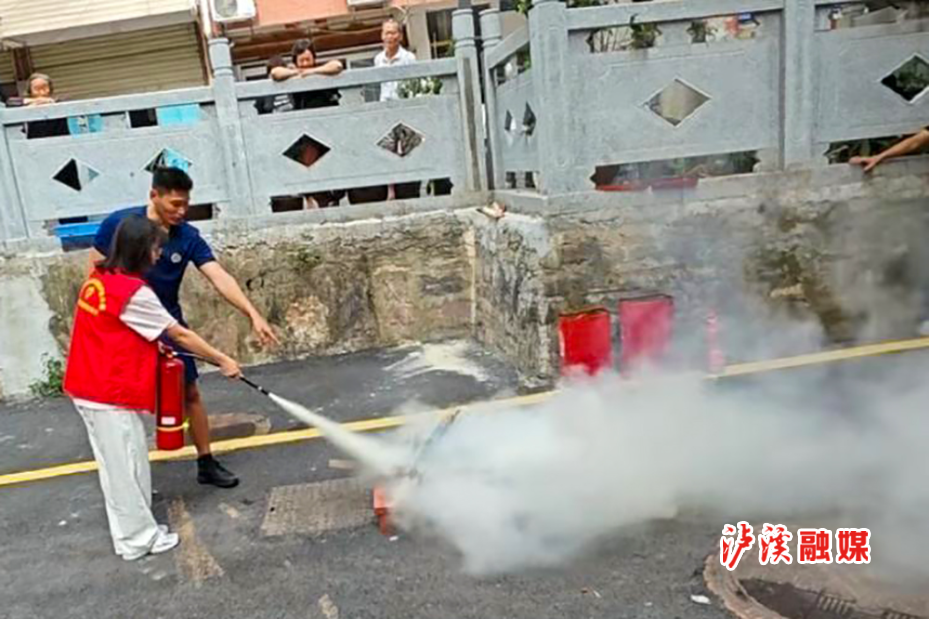 资源资源局消防演练.jpg2.jpg3.jpg 资源资源局消防演练.jpg2.jpg3.jpg