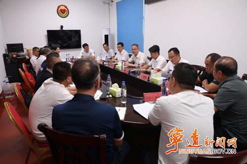 毛政公开接待来访群众_副本500.jpg 毛政公开接待来访群众_副本500.jpg