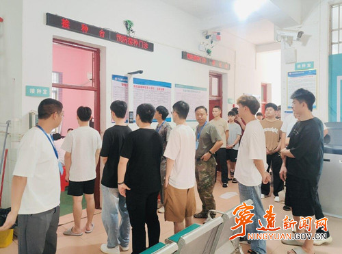 宁远县多点发力抓实下半年征兵宣传与初检工作1_副本500.jpg 宁远县多点发力抓实下半年征兵宣传与初检工作1_副本500.jpg