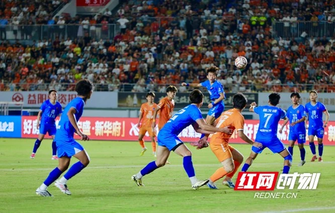 组图丨史诗逆转！益阳主场5:3胜怀化，2.5万人见证热血之夜