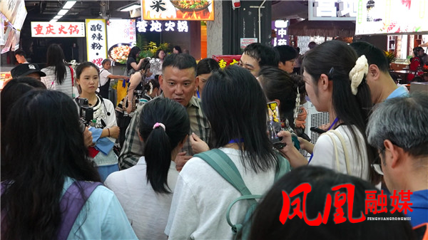 活力中国调研走进凤凰古城[00_14_54][20260816-125324].jpg