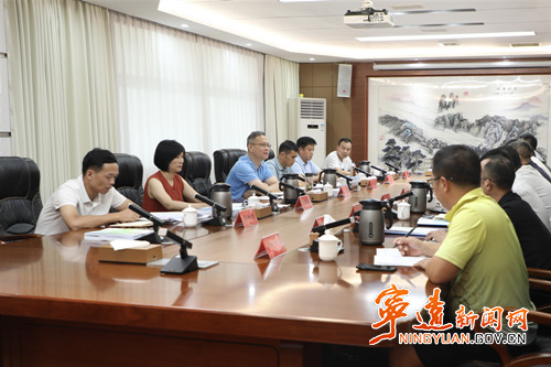 毛政调研农村学校教育工作2_副本500.jpg 毛政调研农村学校教育工作2_副本500.jpg