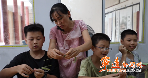 宁远:公益书画润童心 耕读文脉育新风3_副本500.png 宁远:公益书画润童心 耕读文脉育新风3_副本500.png