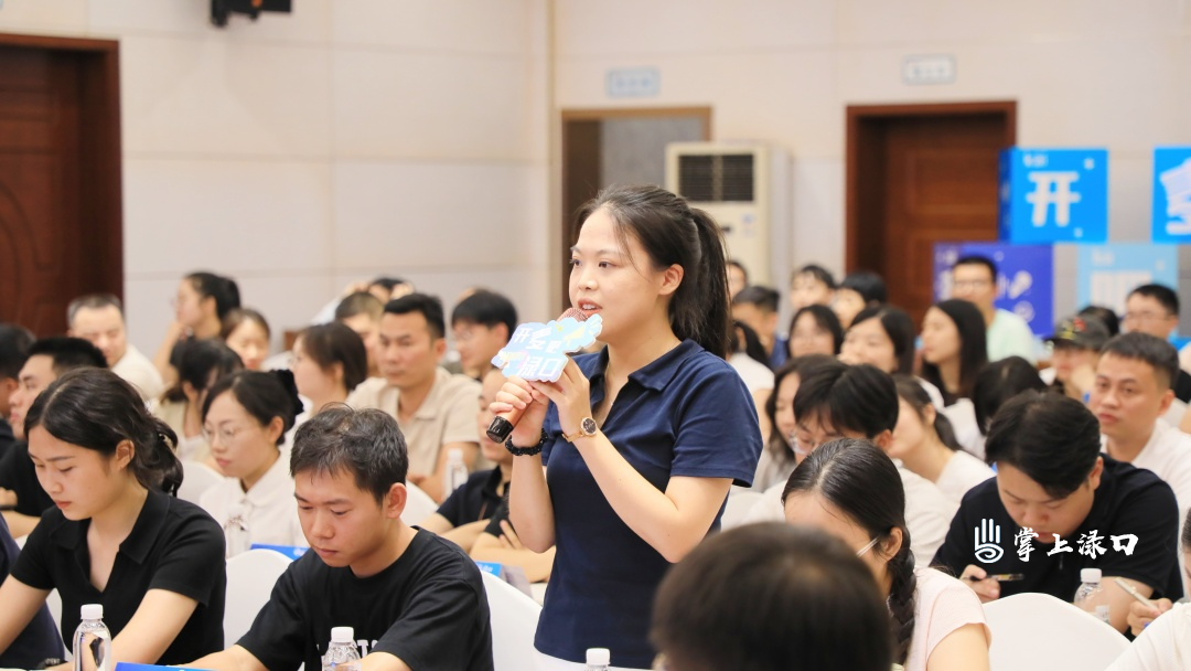 2f3de145a0c54d8882335b51e61fee75.jpg