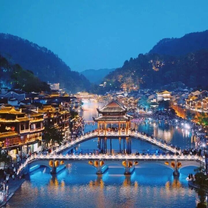 国家级自驾游路线上新！凤凰入选