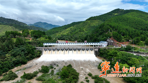 宁远:科学应对台风“沙德尔”_副本500.jpg