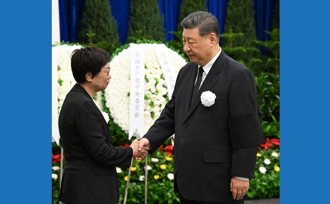 陈武同志遗体在京火化 习近平等到八宝山革命公墓送别