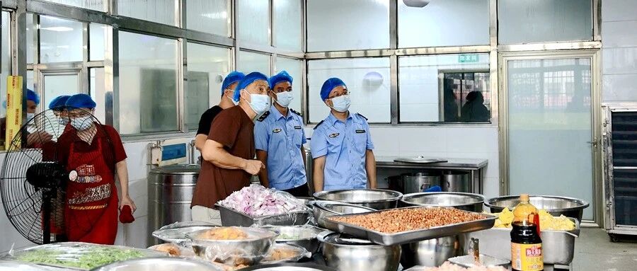 双牌：开学前食堂全面“体检” 筑牢校园食品安全防线