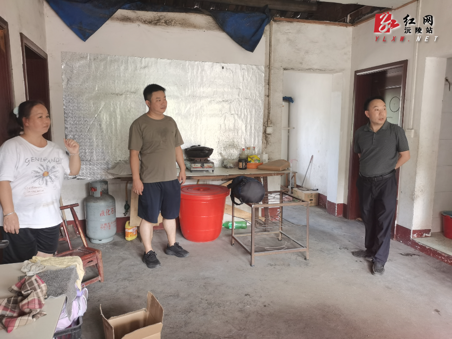出租房检查.jpg 出租房检查.jpg