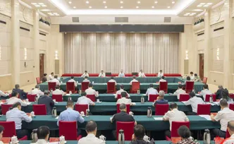 沈晓明主持十二届省委理论学习中心组第七十次集体学习