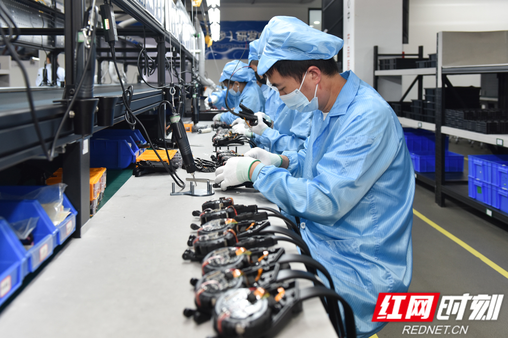 湖南服务消费机器人加速“入户”