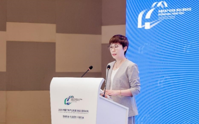 吉利汽车王晓娟：汽车AI正从“功能智能”走向“整车系统智能”