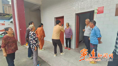 宁远县九疑瑶族乡:公益摄影进村寨 定格微笑暖民心_副本500.png 宁远县九疑瑶族乡:公益摄影进村寨 定格微笑暖民心_副本500.png