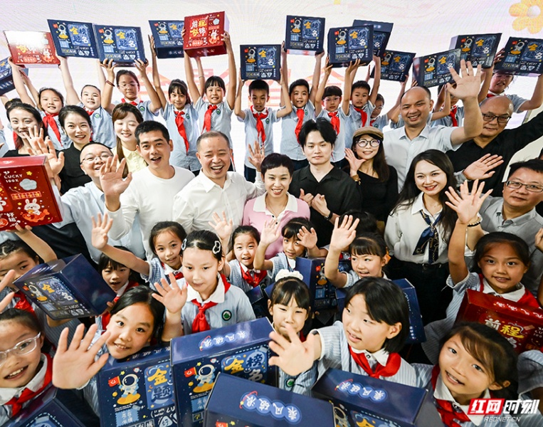 公益守护乡村少年