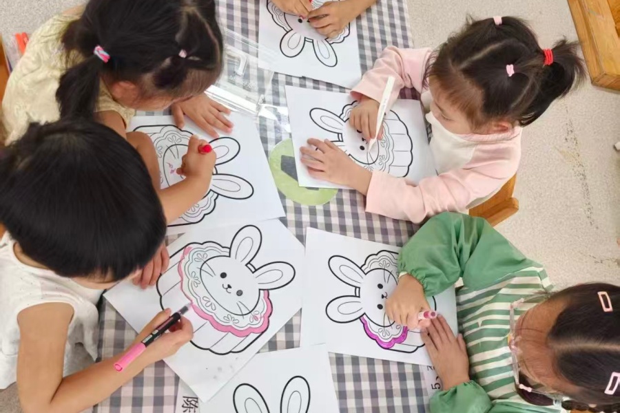 长房宁洲府幼儿园开展活动